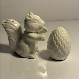 Acorn And Squirrel Salt And Pepper Shaker